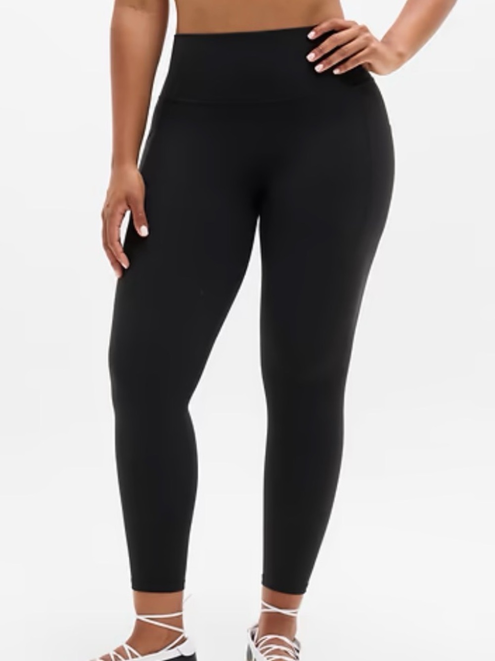 VGUC Athleta Salutation Stash High Rise 7/8 Black Leggings